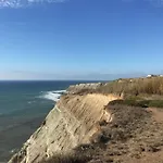 In Portugal With Sea View & Pool 빌라