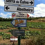In Portugal With Sea View & Pool וילה לוריניה